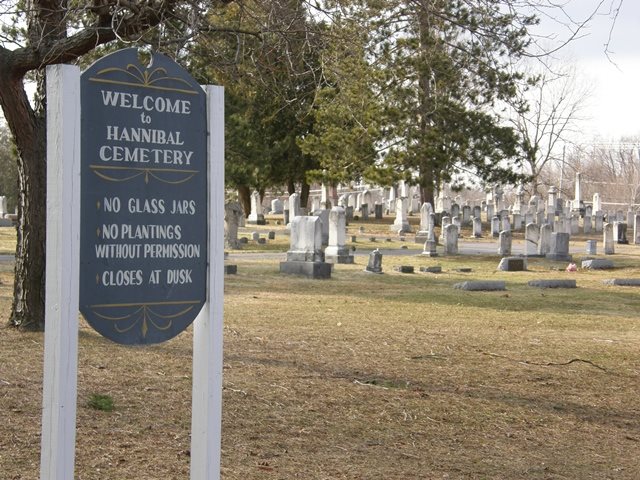 Hannibal Village Cemetery